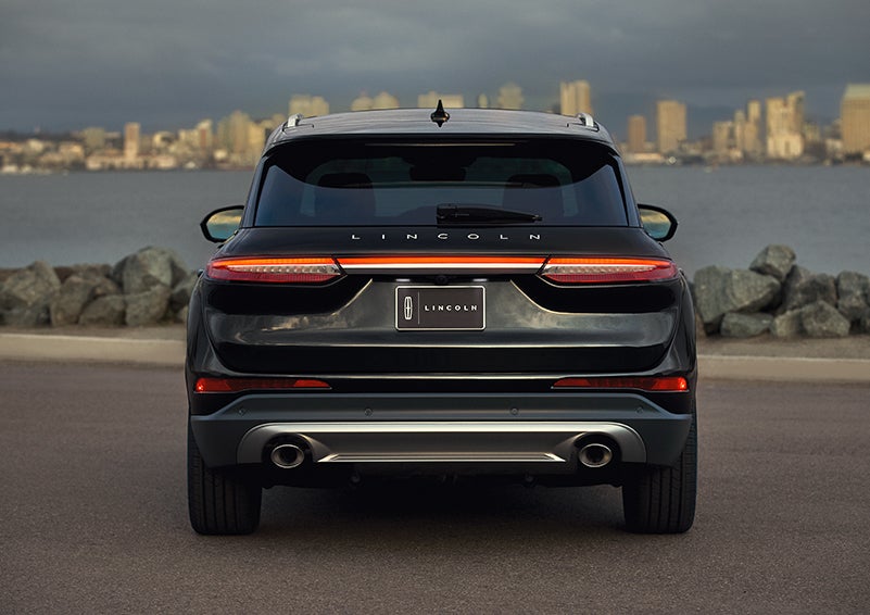 The rear lighting of the 2024 Lincoln Corsair® SUV spans the entire width of the vehicle. | Capital Lincoln of Wilmington in Wilmington NC
